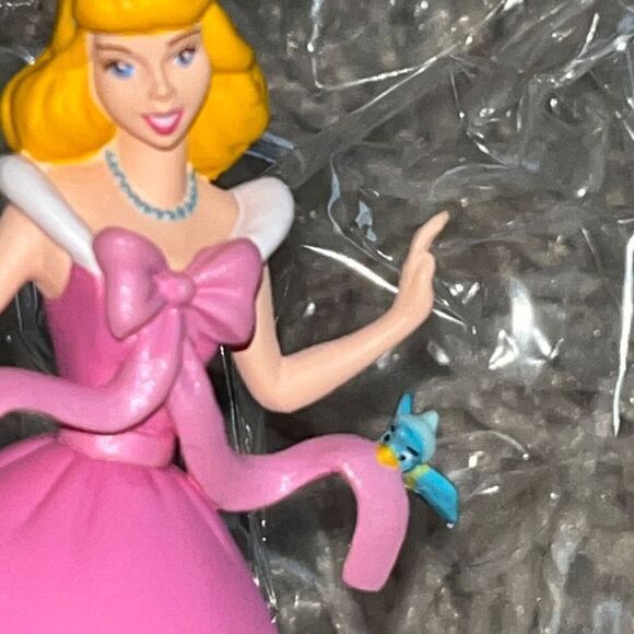 NEW Hallmark Keepsake Dressing Cinderella Blue Bird Disney 2000 Ornament  SEALED - Picture 12 of 12